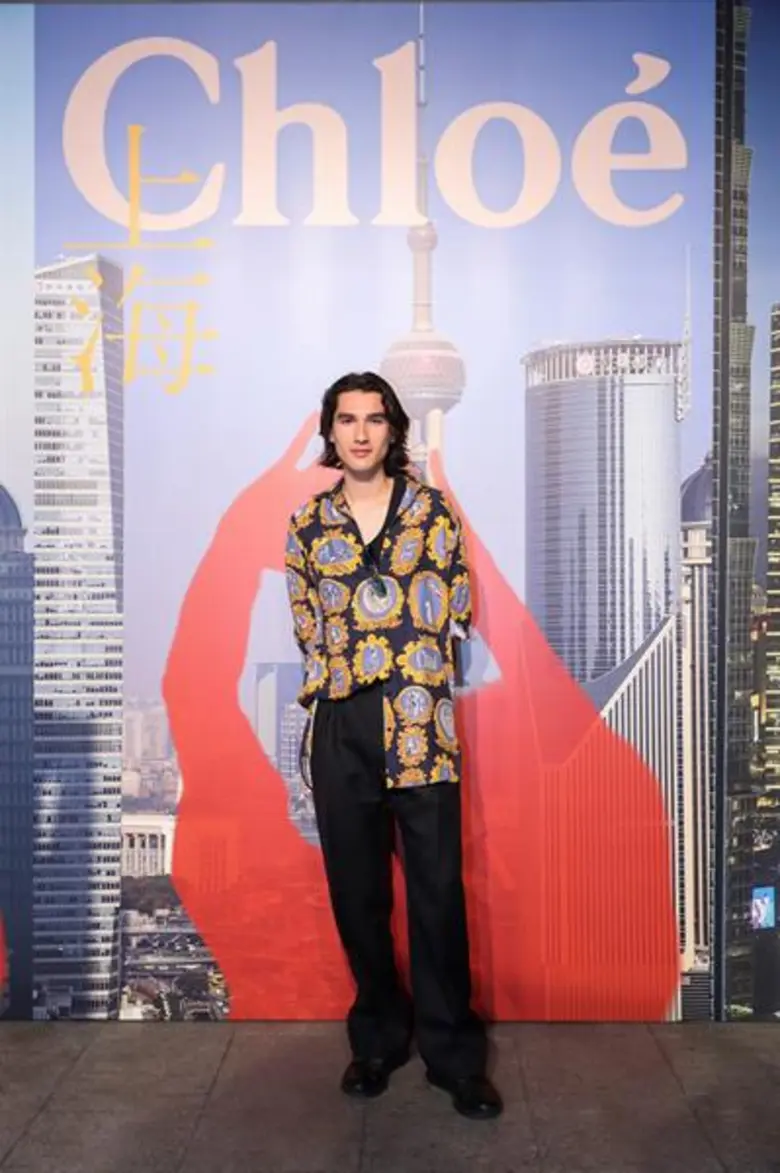 ลุคแฟชั่นฟร้อนต์โรว์ “มายด์ - ลภัสลัล” สวยเก๋แบบโบฮีเมียน ร่วมงาน Chloe SPRING 2020 SHANGHAI SHOW