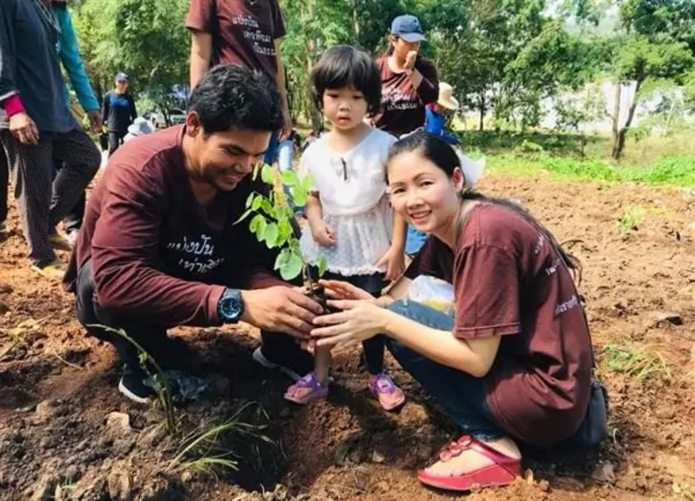 เอสซีจี และโครงการชลประทานกำแพงเพชร สำนักชลประทานที่ 4 พร้อมจิตอาสา  ร่วมโครงการ “จิตอาสาทำความดีด้วยหัวใจ ปลูกป่า เพิ่มพื้นที่สีเขียว เสริมสร้างรายได้ชุมชน”