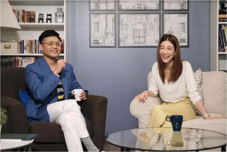 ทีวีไกด์: รายการ “Loukgolf’s English Room”  ออกอากาศ วันเสาร์ที่  15 มิถุนายนนี้