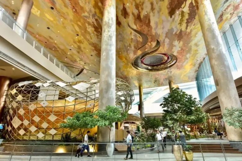 “7 Wondrous Dining” มหัศจรรย์กับสรวงสวรรค์ของนักชิม อลังการกับ 7 โซนอาหารนานาชาติที่คัดสรรมาให้ลิ้มลอง พร้อมเสิร์ฟให้ทุกคนสัมผัสแล้ววันนี้ที่ “ไอคอนสยาม” ถ.เจริญนคร