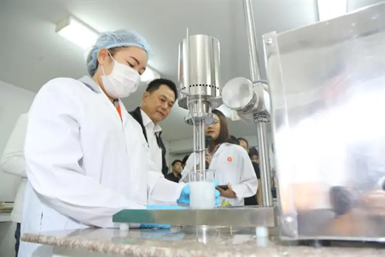 กสอ. โชว์ผลสำเร็จผู้ประกอบการเครื่องสำอางโตแบบก้าวกระโดด พร้อมมุ่งผลักดันศักยภาพอุตฯ เครื่องสำอาง หวังยกระดับไทยเป็น “ปารีสแห่งเอเชีย”