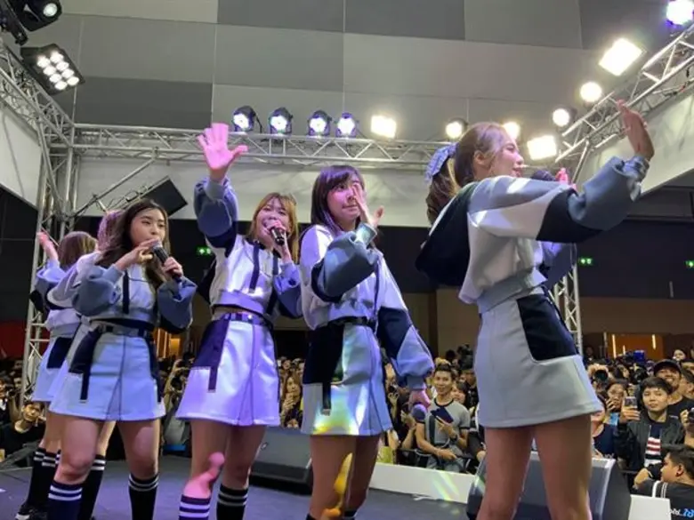 ไบเทคแตก!! BNK48 เยือนบูธโฟกัสในงานโมบายเอ็กซ์โปร 2019