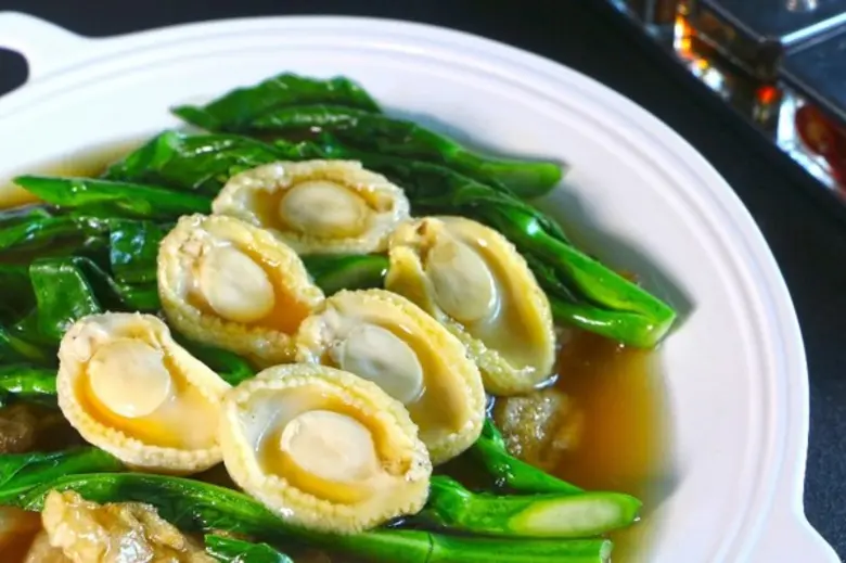 ห้องอาหารจีนฟุกหยวน – โรงแรมโกลเด้น ทิวลิ...