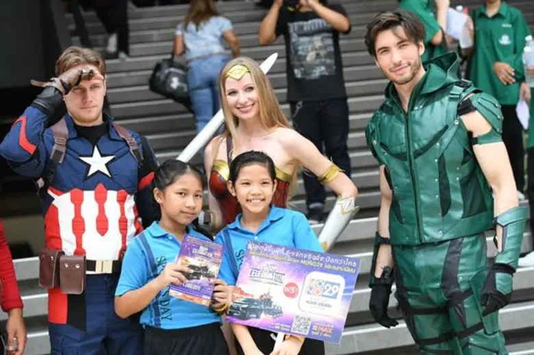 รวมพลซูปเปอร์ฮีโร่ทะลุจอ!!! มอบความสุขแฟนช่อง MONO29 รุ่นเยาว์