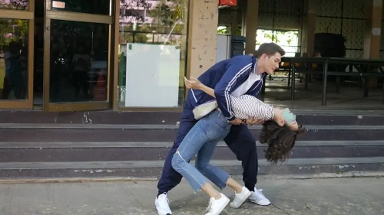 'โบว์ เมลดา” จัดเต็มลูกบ้าสุดห่าม ลุยพลิกอนาคตสะดุดรัก “มิกค์” อย่างจัง ใน มนตร์กาลบันดาลรัก