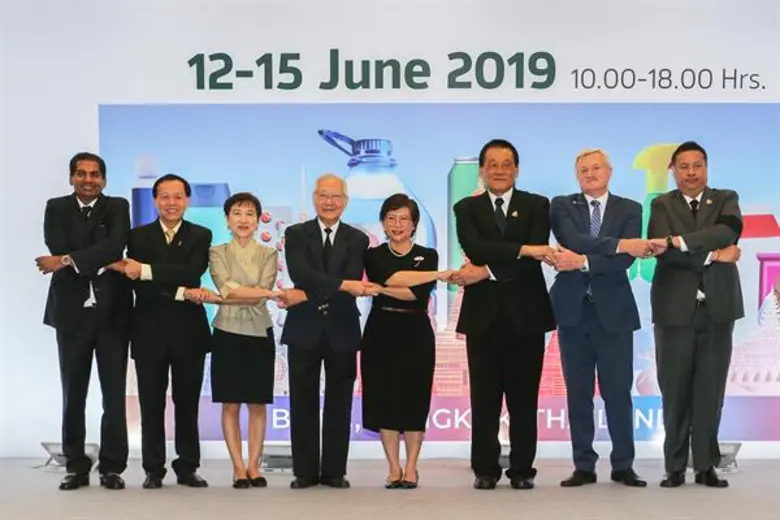 ทั่วโลกขนนวัตกรรมเทคโนโลยีเครื่องจักรกว่า 2 หมื่นรายการร่วมโชว์งานโพรแพ็ค เอเชีย 2019 ด้าน อินฟอร์มา ยูบีเอ็ม เผยยอดลงทะเบียนเข้างานล่วงหน้าพุ่ง 15% คาดปีนี้ทะลุ 5 หมื่นคน สร้างมูลค่าการค้า-เจรจาธุรกิจแตะ 30,000 ล้านบาท