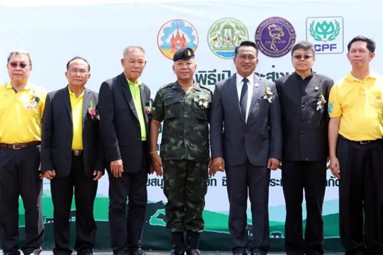 นายสัตวแพทย์สรวิศ ธานีโต อธิบดีกรมปศุสัตว...