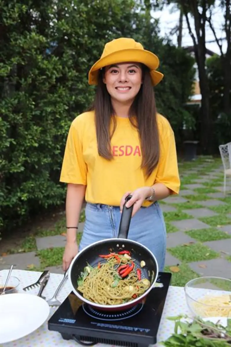 เตรียมขำกระจายฮากรามค้างไปกับรายการ "อะจ๊...