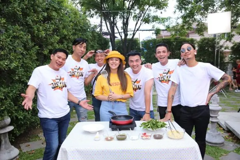 “ใบเฟิร์น” พกความฮาขั้นสุด ปะทะแก๊ง “อะจ๊าก” จัดไม้เด็ดโชว์เสน่ห์ปลายจวัก จนต้องร้องซี๊ด!