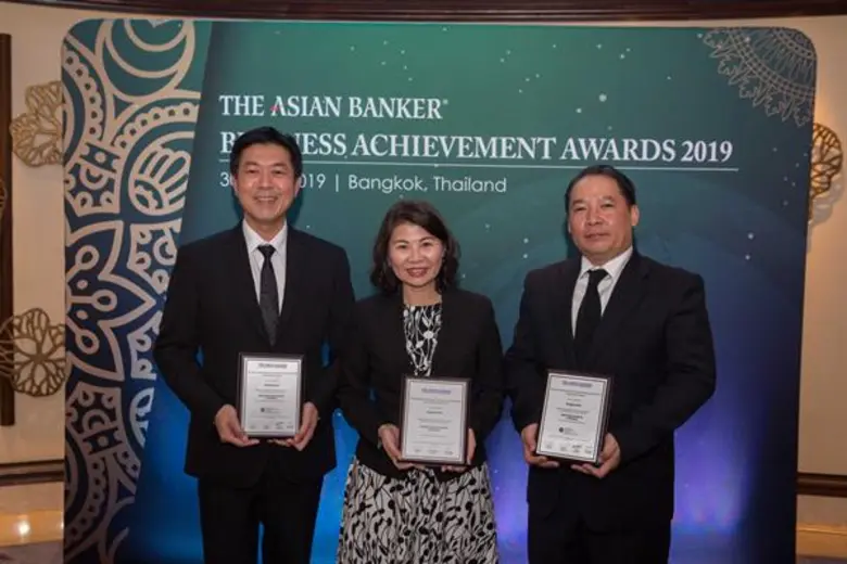 นายขจรศักดิ์ มานะวิริยะกุล เจ้าหน้าที่บริ...