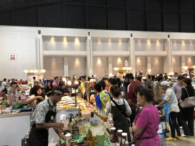 กรมการพัฒนาชุมชนสุดปลื้ม!! OTOP MIDYEAR วันแรกทำยอดทะลุเป้า 125 ล้านบาท ผู้เข้าชมงานเกือบ 43,000 ราย สั่งผู้ประกอบการเร่งเพิ่มสินค้าจำหน่าย