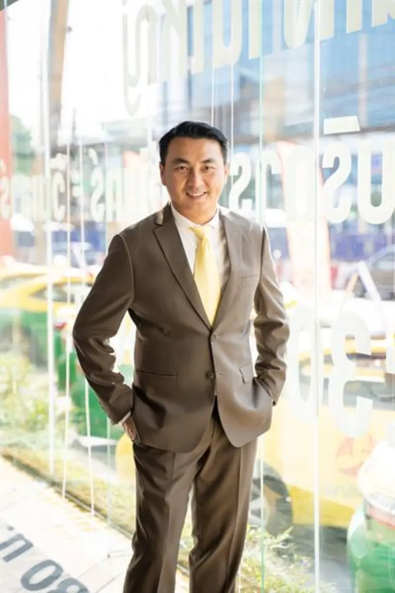 ผู้บริหาร บริษัท มิตรสิบ ลิสซิ่ง จำกัด (ม...