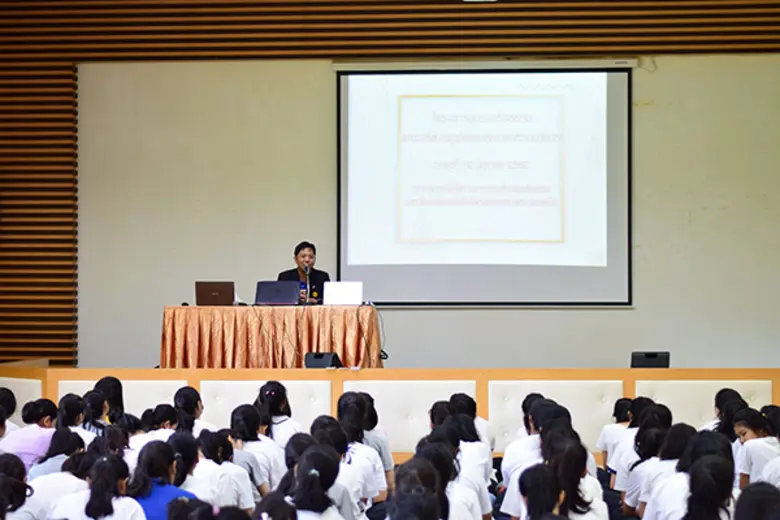 คณะบริหารธุรกิจและอุตสาหกรรมบริการ มจพ.ปราจีนบุรี ปฐมนิเทศและอบรมจริยธรรม นักศึกษาใหม่ ปี 62