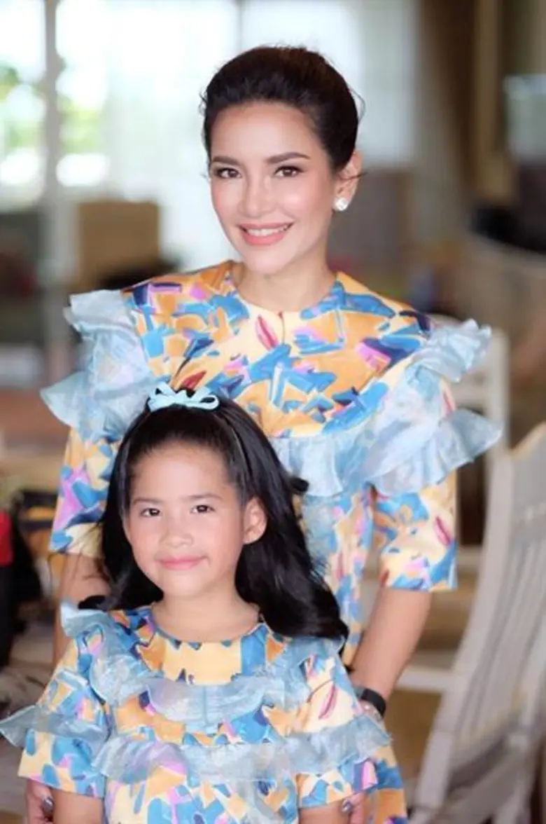 Gossip News: ปิ่น-เก็จมณี ผุดไอเดียปลูกฝังจิตสำนึกเรื่องแยกขยะจับมือกับ แบรนด์จูเนียร์ และ Farm De Lek จัดกิจกรรม พร้อมลอง พร้อม Learn