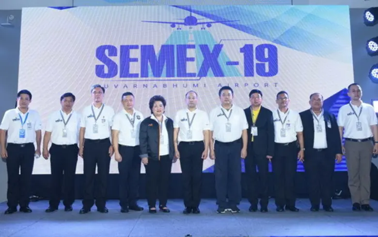 สายการบินไทยสมายล์และการบินไทย ร่วมกับท่า...