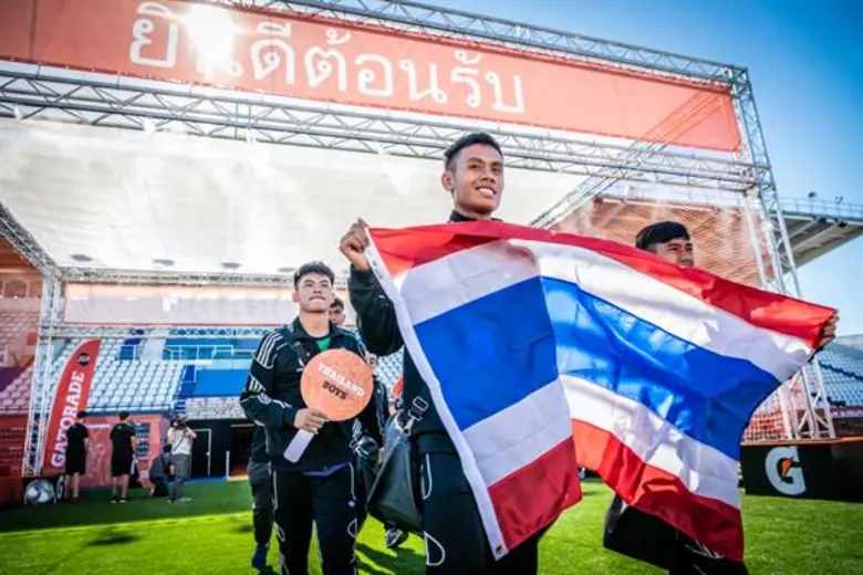 หลังจบการแข่งขันฟุตบอลเยาวชนทัวร์นาเมนต์ร...