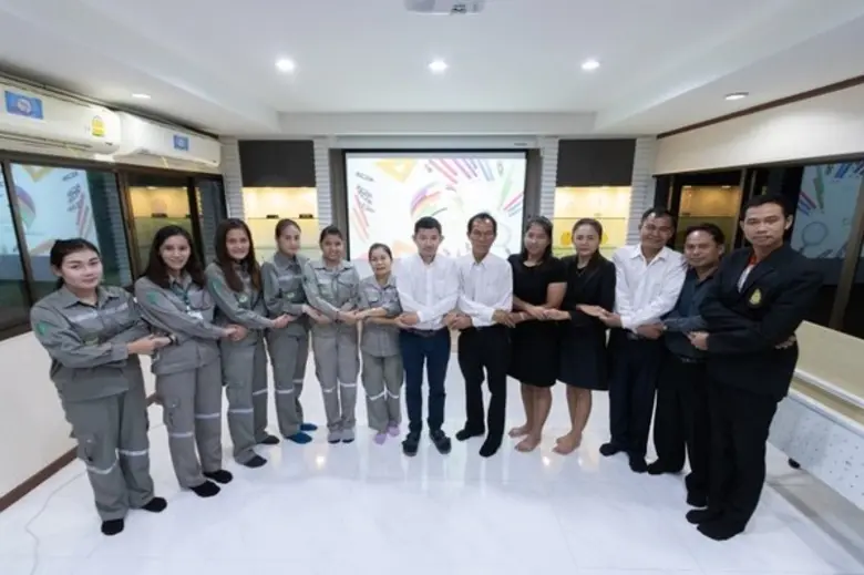 เริ่มต้นเปิดเทอมปี 2562 เหล่าคณะครู ตัวแท...