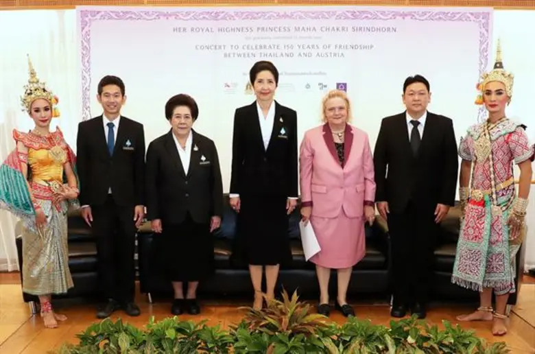 รศ. นราพร จันทร์โอชา ที่ปรึกษาสภาสถาบันดน...