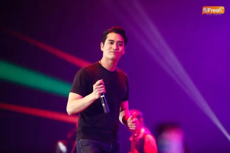 เกิร์ลกรุ๊ปในตำนาน 'สาวสาวสาว’ ขนเพลงฮิตมาให้ฟังเต็มอิ่ม  ออกสเต็ปแดนซ์กับรุ่นน้อง 'Triumphs Kingdom’ บนเวทีคอนเสิร์ต 'GSB & TIPlife Present Moment In Time’