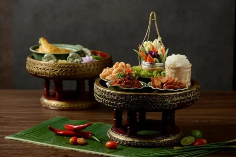 ต้นตำหรับอาหารเหนือลำแต้ๆ ณ ห้องอาหารธาราทอง โรงแรมรอยัล ออคิด เชอราตัน