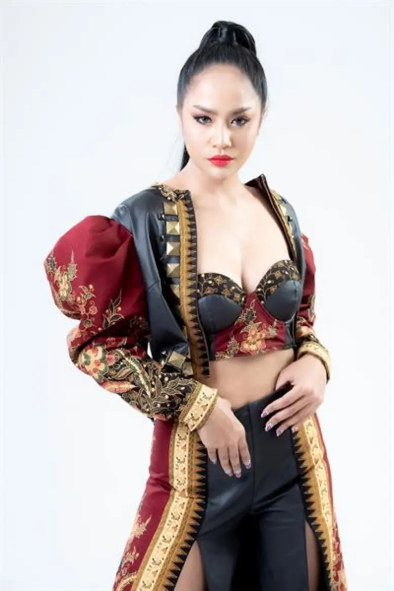 กานดา อาร์สยาม ประเดิมเพลงเร็วสำเนียงใต้ครั้งแรก หมากับควายแต่ยังคงความแรง จิก กัด สุดสะใจ!!