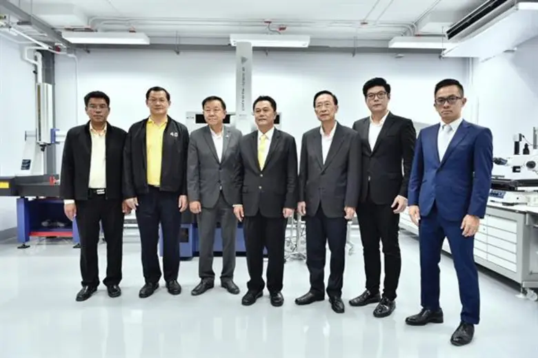 กสอ. จับมือ สถาบัน SIMTec ติดอาวุธบุคลากรภาคอุตสาหกรรมด้วยเทคโนโลยีดิจิทัลหวังยกระดับศักยภาพเอสเอ็มอีไทยรองรับไทยแลนด์ 4.0