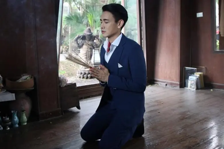 เล่นเอางง ทั้งกองละคร "มณีนาคา" ทาง สถานี...