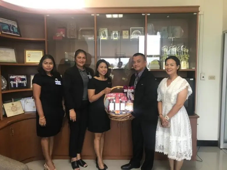 คุณกรรัชนันท์ เรือเพ็ชร์ ผู้จัดการฝ่ายประ...