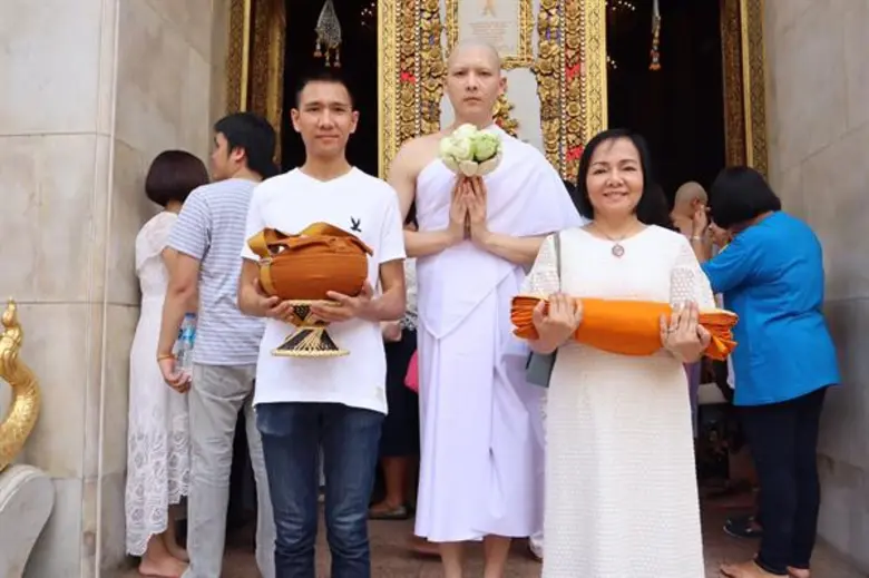 “แอมป์” ภูมิใจ บวชทดแทนพระคุณพ่อแม่ ได้ฉายา “ภูริปญฺโญ”