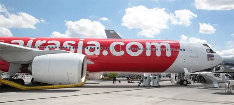 โรลส์-รอยซ์และแอร์เอเชีย เอ็กซ์ ร่วมเปิดตัวเครื่องบินแอร์บัส A330นีโอ (A330NEO) รุ่นใหม่ ที่งานปารีส แอร์โชว์ (PARIS AIR SHOW)