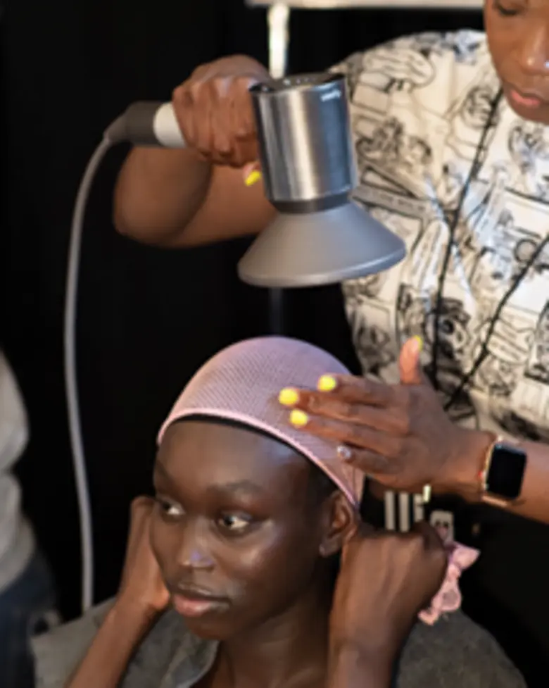 ทรงผมเก๋ ๆ จากโชว์ Alexander Wang