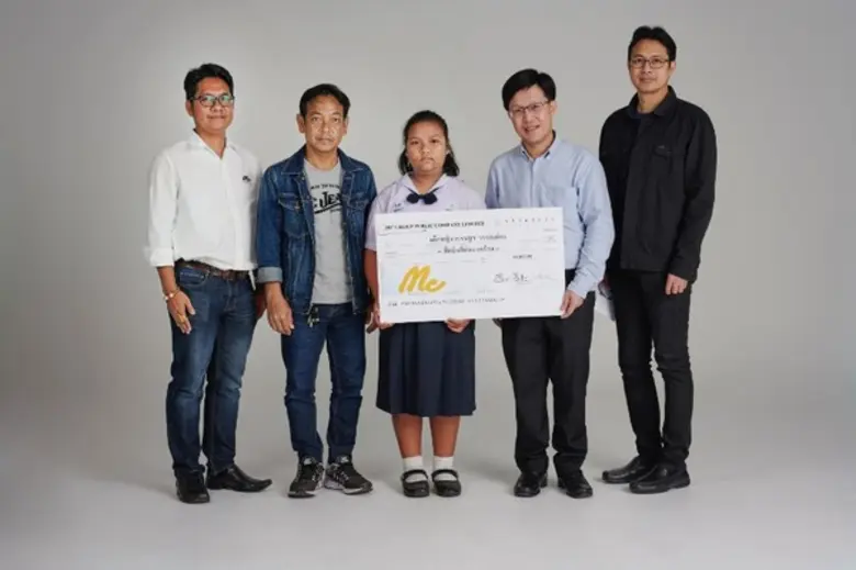 คุณวิรัช เสรีภาณุ (ที่ 4จากซ้าย) รองกรรมก...