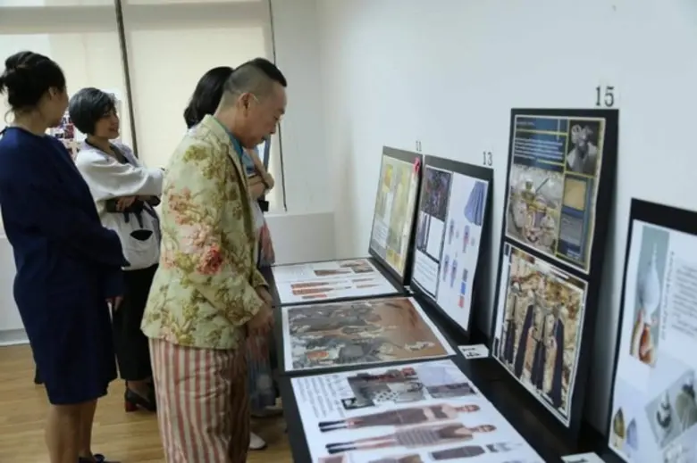 กรมหม่อนไหมจับมือศูนย์การค้า ดิโอลด์ สยาม ช้อปปิ้ง พลาซ่า จัดประกวดออกแบบแฟชั่น "ผ้าไทย ใส่ได้ทุกวัน"