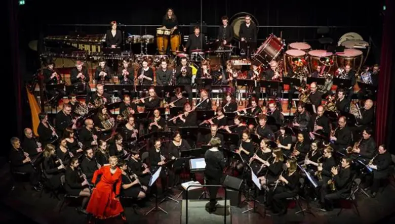 หลากอารมณ์ดนตรีแจ๊สแสนเพลิน กับมาดมัวแซลล์ โลเตเลส์ณ โรงแรมเซ็นทาราแกรนด์บีชรีสอร์ทและวิลลา หัวหิน