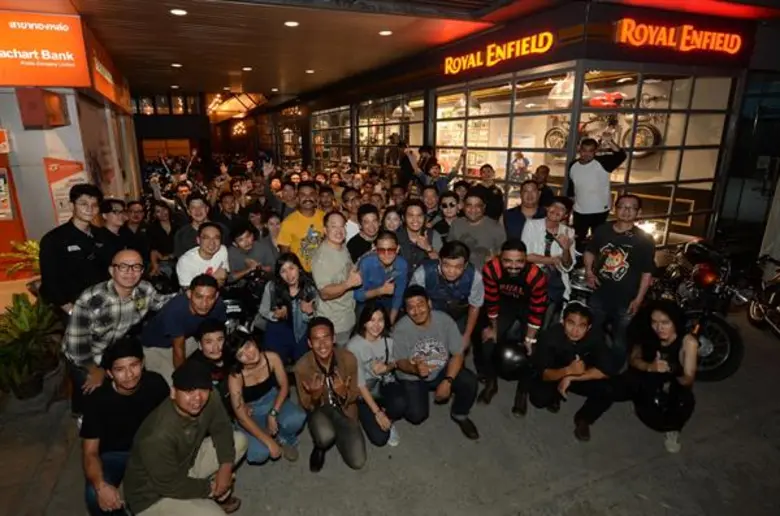 - รอยัล เอนฟิลด์ จัดงานคาเฟ่ เรซเซอร์ ไนท...