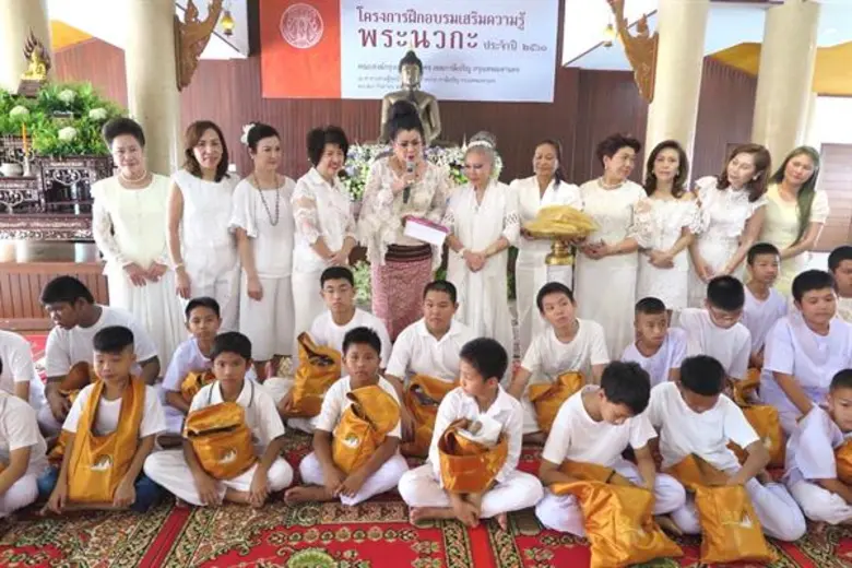 ทำงานเกินร้อย คุณค่าที่คู่ควร สำหรับนักแส...