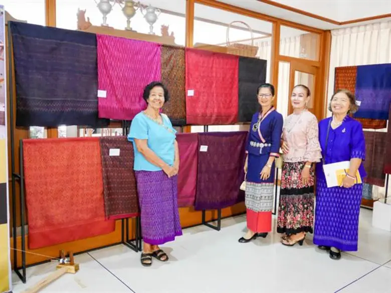 นิทรรศการ “ผ้าไทสองแคว” แลผ้าโบราณและผ้าร่วมสมัยของ ๔ กลุ่มชาติพันธุ์ในจังหวัดพิษณุโลก