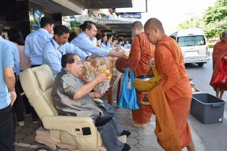 คุณภูมินทร์ ปิยะวานิชย์ ประธานกรรมการบริห...