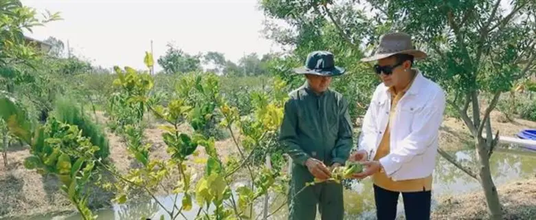 “แชมป์” พาทึ่ง “สวนพันธุ์ไม้แปลก” จ.ลพบุรี