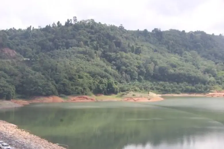 อ่างเก็บน้ำคลองท่างิ้วอันเนื่องมาจากพระราชดำริ ประโยชน์อเนกอนันต์ต่อประชาชน จังหวัดตรัง	