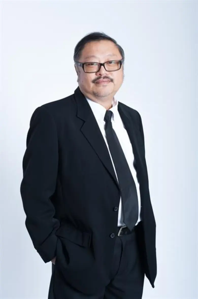 นายอภิชาติ ชโยภาส กรรมการผู้จัดการใหญ่ บริษัท ท่าเร...