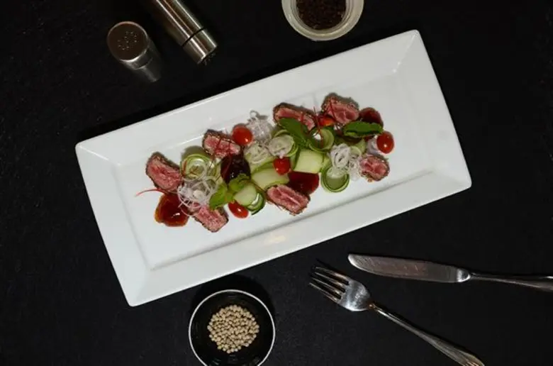 แมริออท เอ็กเซ็กคิวทีฟ อพาร์ทเมนท์ สาทร วิสต้า ต้อนรับ 'สุปรีชา ตันสิงห์’ หัวหน้าเชฟคนใหม่แห่งห้องอาหารโมโม่คาเฟ่