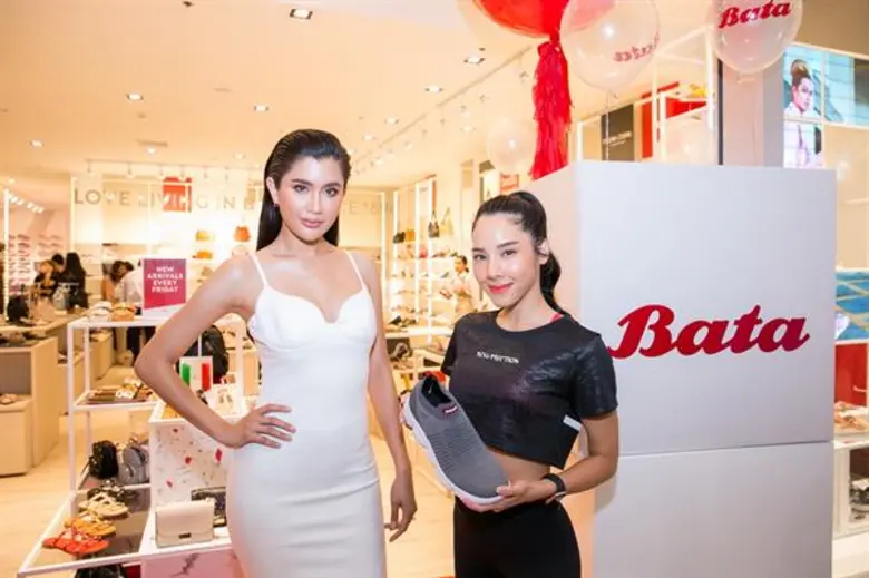 ปู – เบเบ้ ร่วมเปิด “บาจา เรด คอนเซ็ปต์” ช็อปบาจา สไตล์ยุโรปแห่งแรกในประเทศไทย