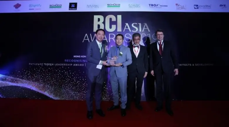 กรมเชษฐ์ วิพันธ์พงษ์ (ที่ 2 จากซ้าย) ประธ...