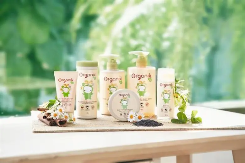 เบบี้มายด์เปิดตัว “ออร์แกนิค บาย เบบี้มายด์” แบรนด์แรกในไทยที่ได้รับมาตรฐาน COSMOS ชวน “มาร์กี้-เอมี่ มรกต” และเหล่าคุณแม่เซเลบริตี้แชร์เทคนิคแก้ปัญหาผิวแพ้ง่ายด้วย ผลิตภัณฑ์ออร์แกนิคตัวจริงมาตรฐานระดับโลก