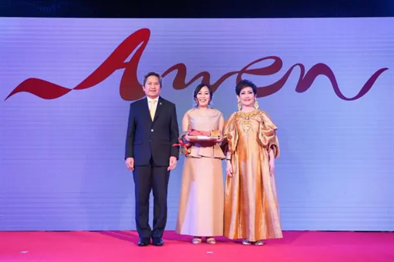 วัลยา จิราธิวัฒน์ ขึ้นแท่นผู้บริหารหญิงเก่งระดับอาเซียน คว้ารางวัล “Outstanding ASEAN Women Entrepreneurs” ผู้ประกอบการสตรีโดดเด่นระดับอาเซียนในงาน AWEN Awards 2019