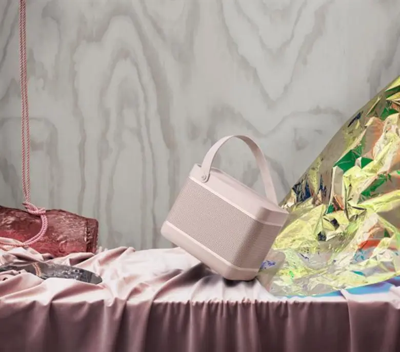 วันนี้ แบงค์ แอนด์ โอลาฟเซ่น นำเสนอคอลเลก...