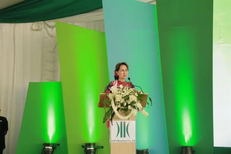 คณะผู้บริหารและทีมงาน บริษัท จีอีพี (เมีย...