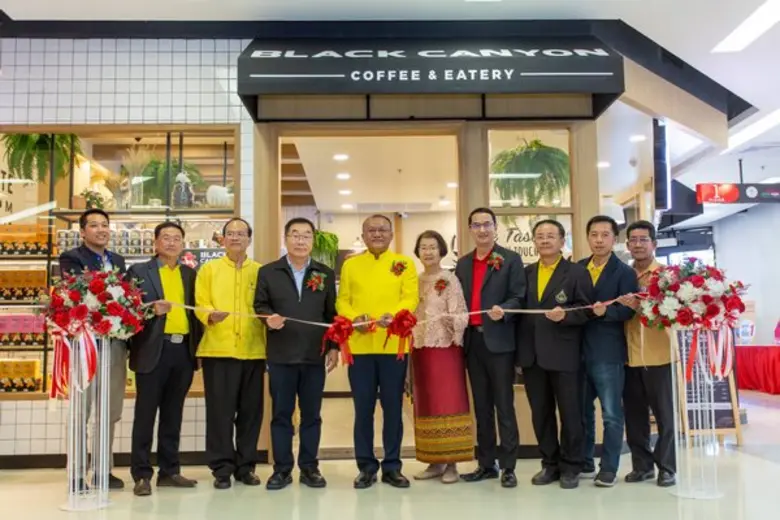 แบล็คแคนยอน จัดพิธีเปิดร้านสาขาใหม่อย่างเ...
