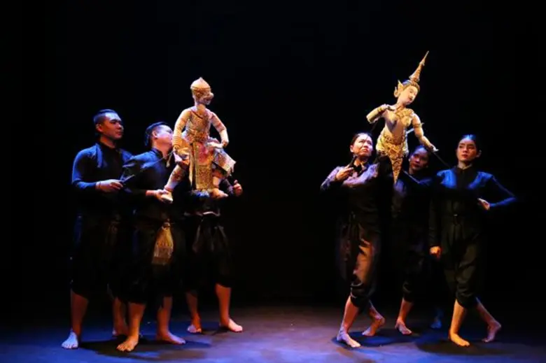 เอเชียทีค ร่วมกับ นาฏยศาลา หุ่นละครเล็ก (โจหลุยส์) จัดงาน “เทิดไท้พระมหากษัตรา พระบรมราชาภิเษก”